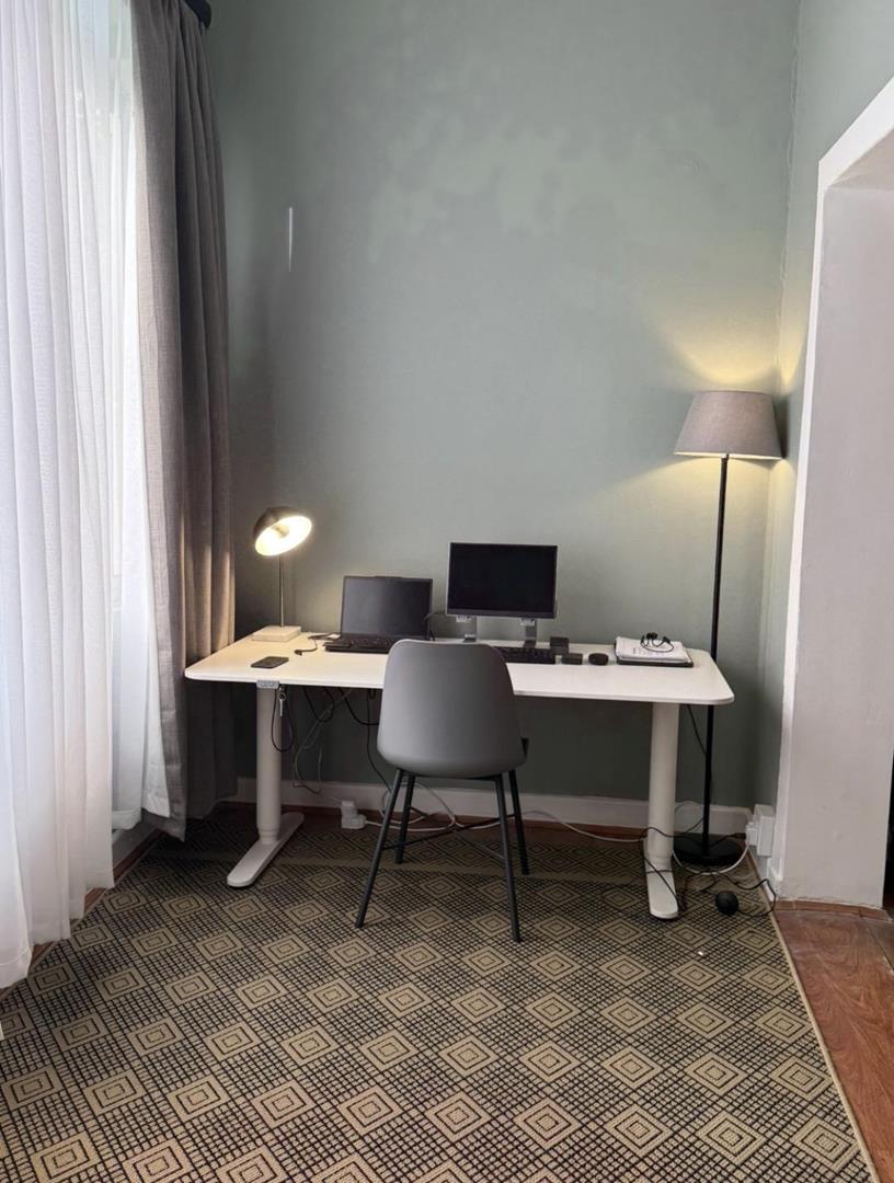 To Let 2 Bedroom Property for Rent in Green Point Western Cape